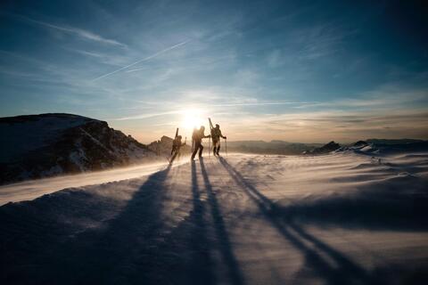 Vi har listet opp forholdsreglene du bør ta og hva du bør være obs på når du ferdes opp fjellet. 